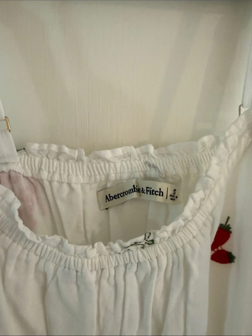 White Abercrombie Maxi Dress with patterns - Picture 2 of 3